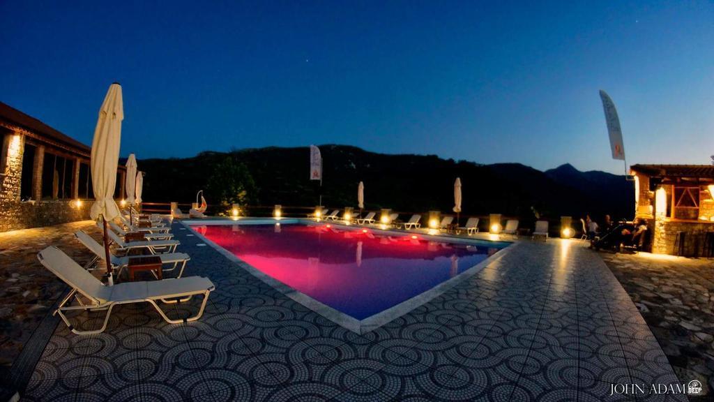 Apollonion Hotel アンドリツェナ エクステリア 写真