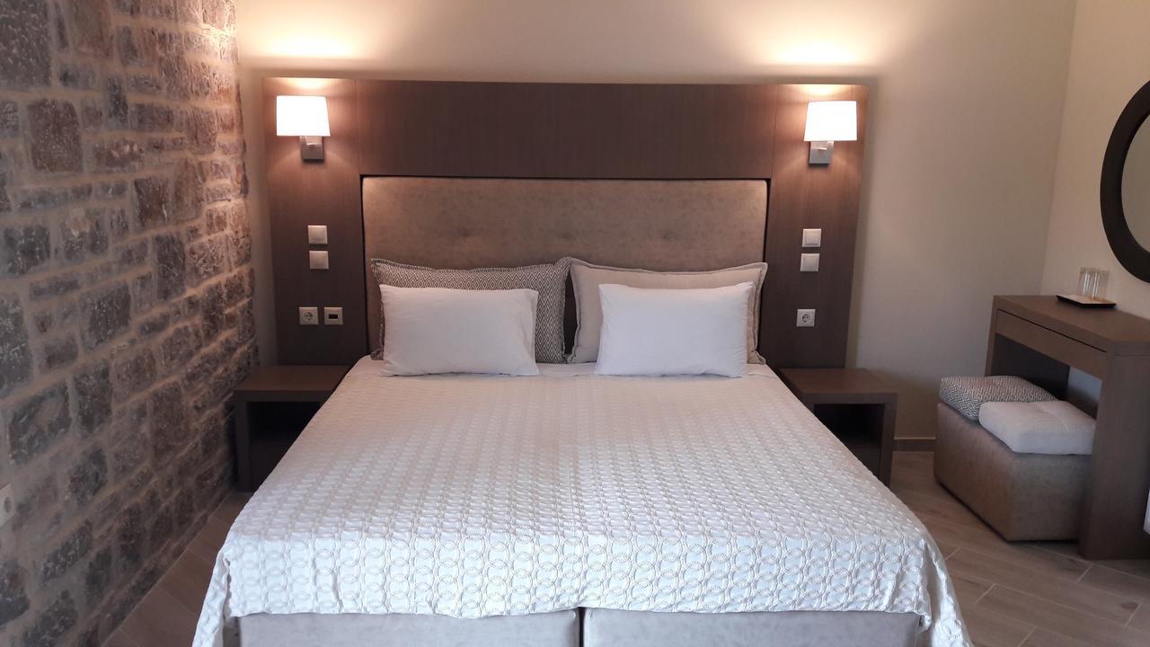 Apollonion Hotel アンドリツェナ エクステリア 写真